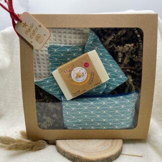 Coffret savon vaisselle, feuille essuie tout et éponge lavable